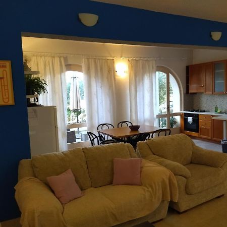 Holiday Home With Free Parking By The Beach 브렐라 외부 사진