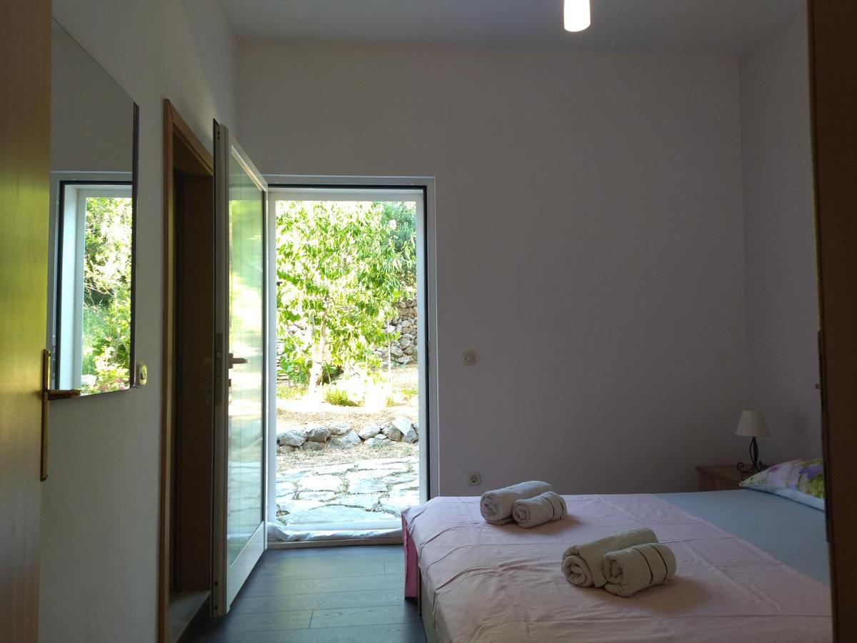 Holiday Home With Free Parking By The Beach 브렐라 외부 사진